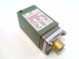 WASHER SOLUTIONS WS11016 Pressure Transducer Switch - OBSOLETE - 11016